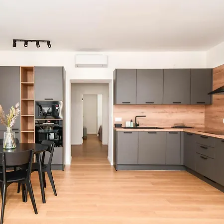 Vysoka 4* Братислава