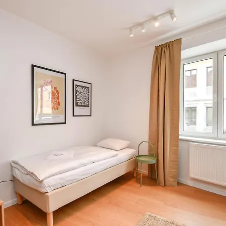 Lägenhetshotell Vysoka 4*